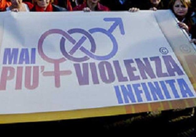 Milano, 25 novembre: contro volenza alle donne Flashmob e Open reading a Scienze Politiche