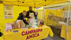 Coldiretti Campagna Amica domenica 8 settembre in piazza Stradivari a Cremona