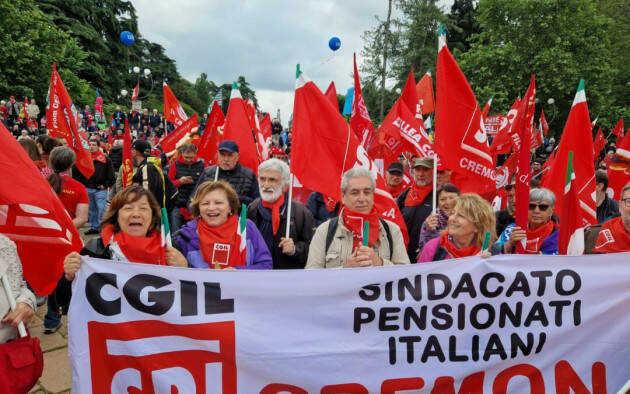 Anziani Milano, i pensionati lombardi si mobilitano